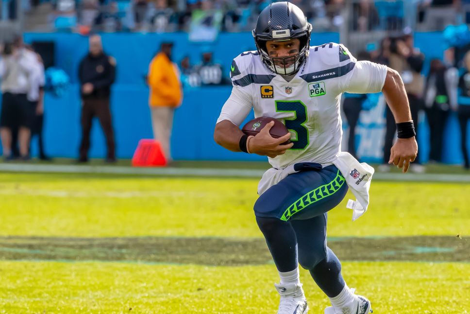 November 25, 2018 - Russell WILSON (3) plays against the Carolina Panthers at Bank Of America Stadium in Charlotte, NC. The Panthers lose to the Seahawks, 30-27.<